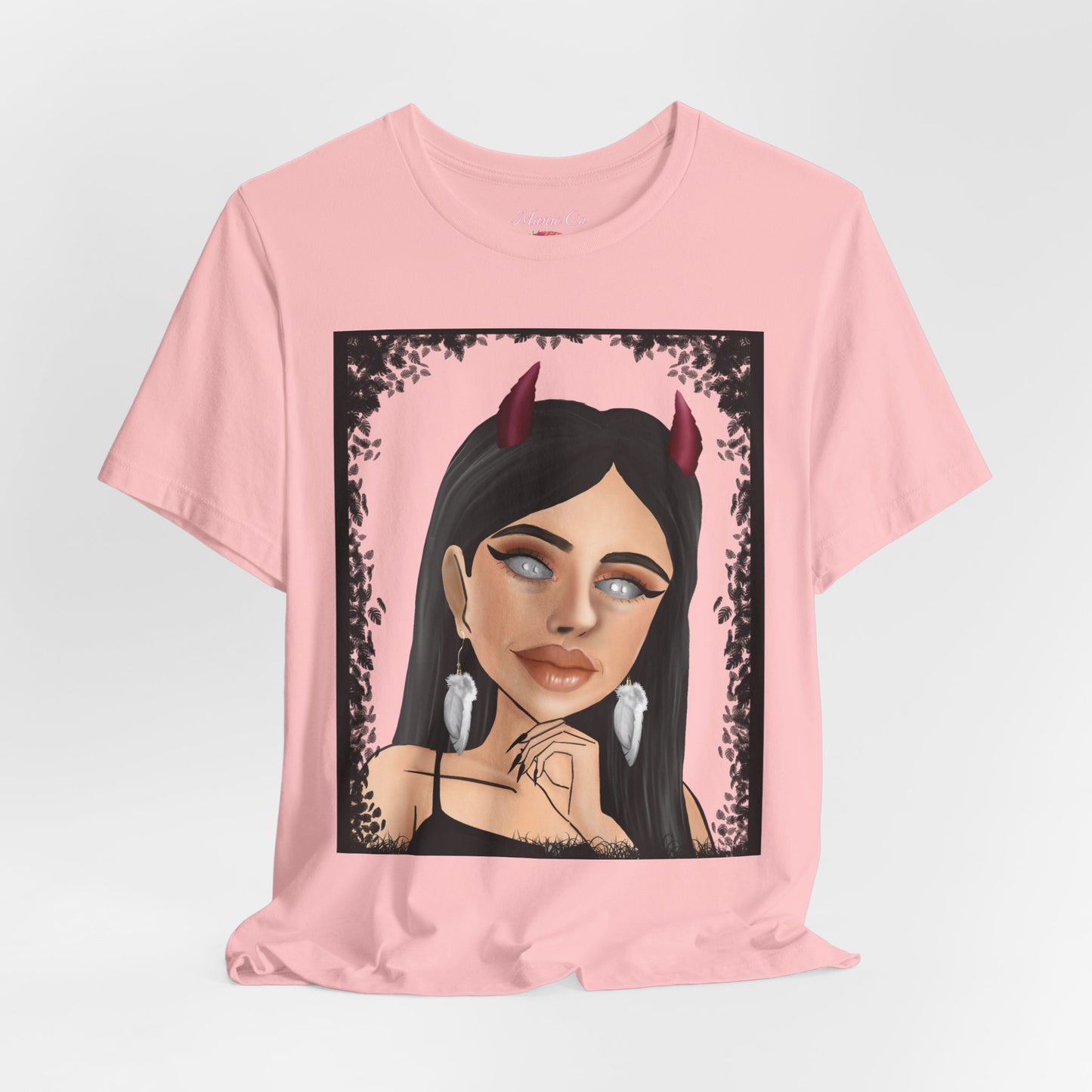 Teufelsmädchen-Porträt-T-Shirt – Gothic-Cartoon-Grafik-T-Shirt