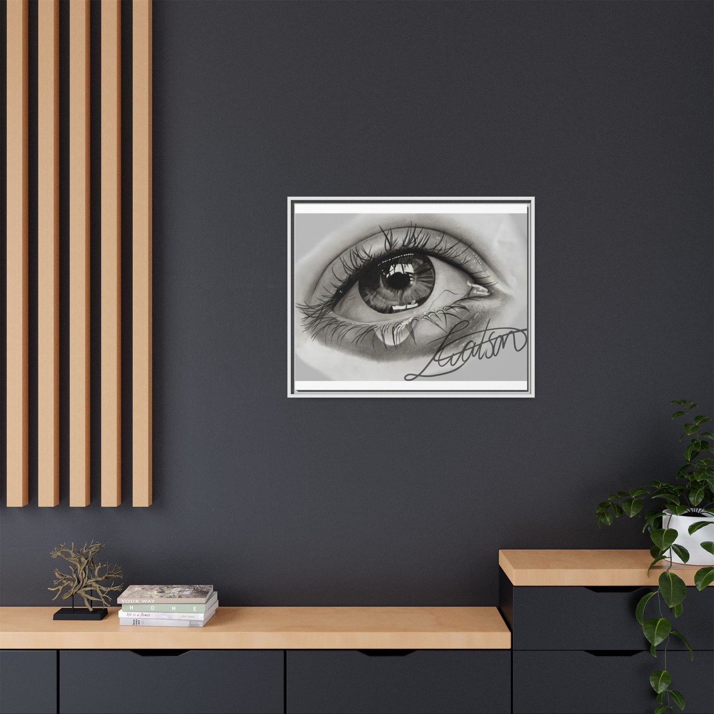 Gerahmte Leinwandkunst – Realistisches Auge mit tränenförmiger Signatur