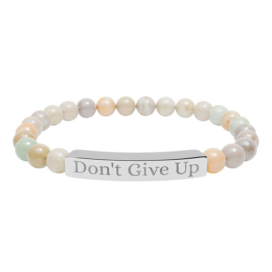 Armband aus Natursteinen mit Gravur